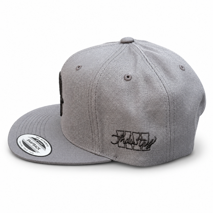 SNAPBACK LOGO CAP